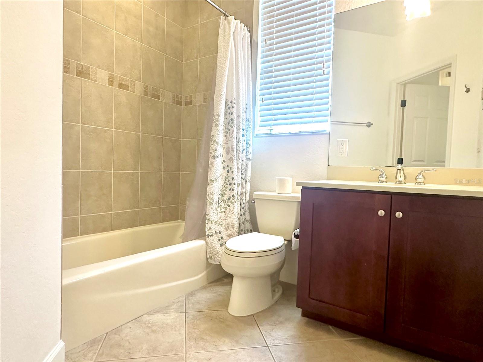 8901 DUVAL LN #A1, SARASOTA, FL, 34231