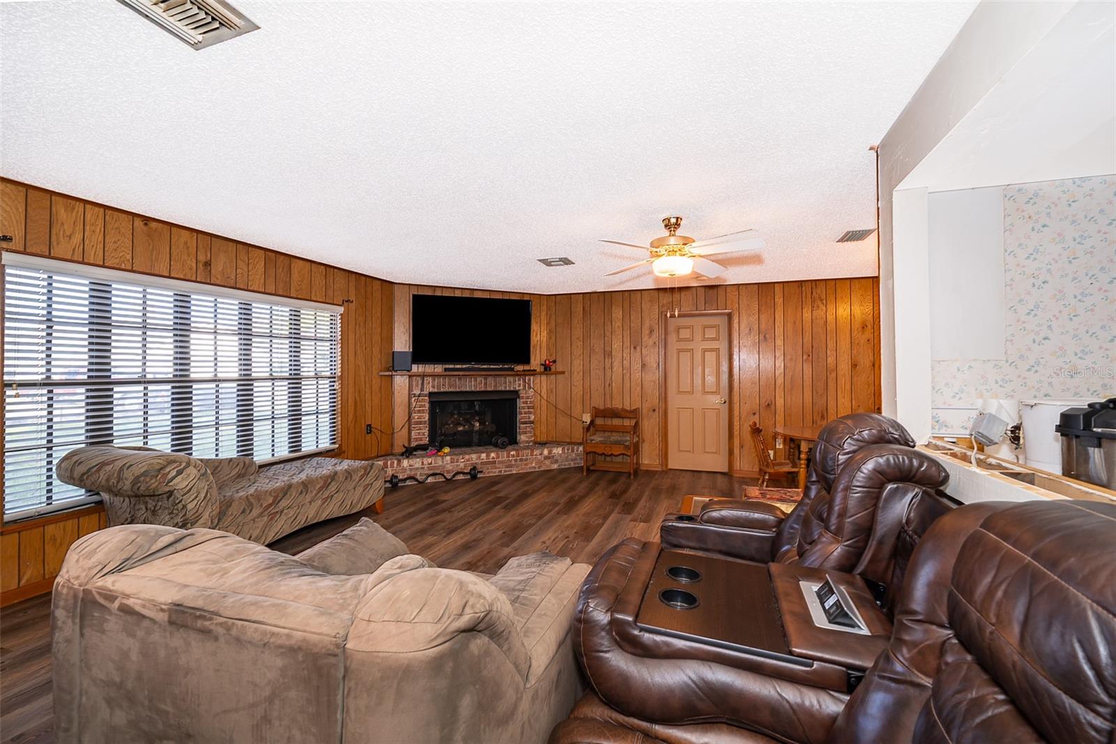 55746 CARROLL ST, ASTOR, FL, 32102
