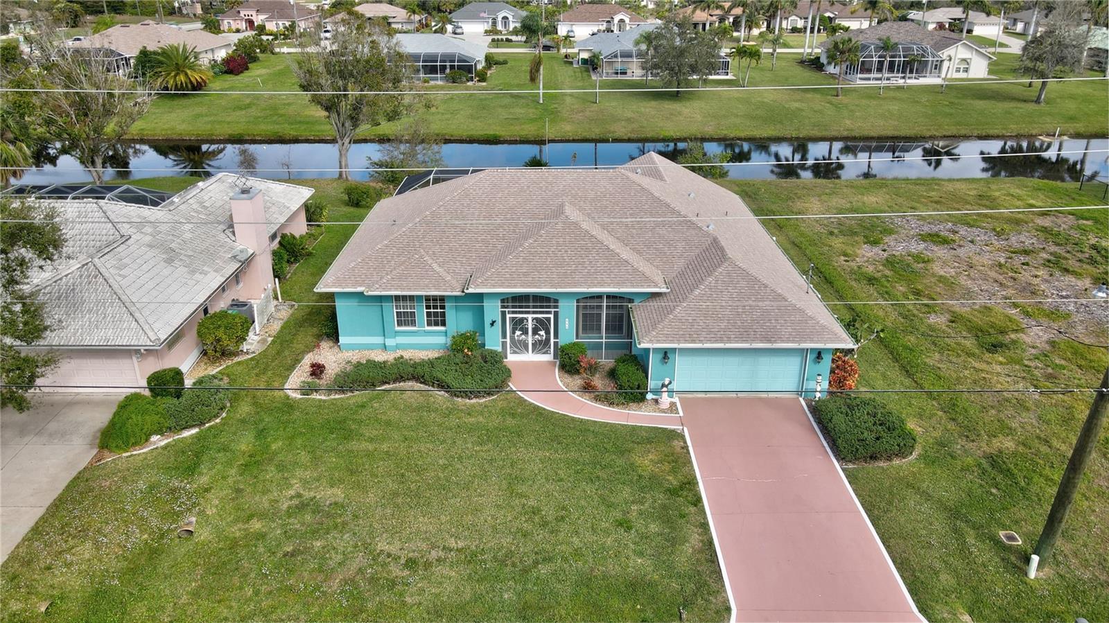 555 ROTONDA CIR, ROTONDA WEST, FL, 33947