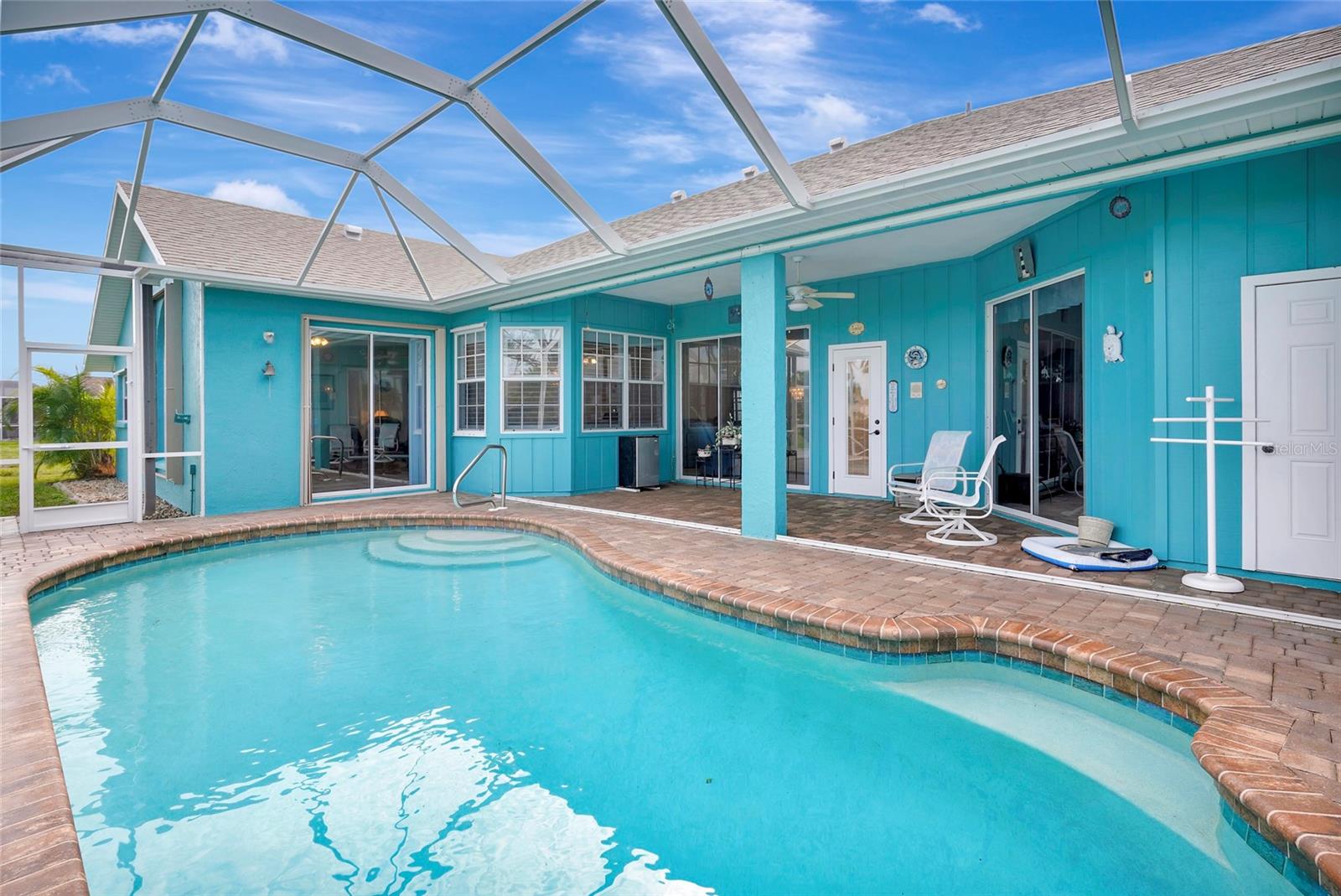 555 ROTONDA CIR, ROTONDA WEST, FL, 33947
