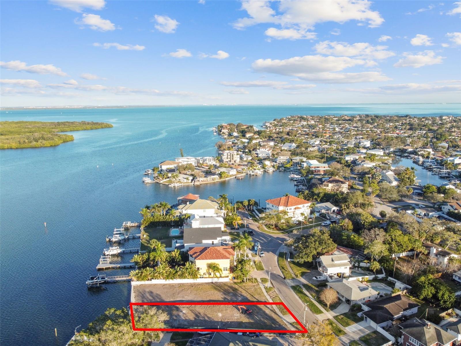 1835 BAYOU GRANDE BLVD NE, ST PETERSBURG, FL, 33703