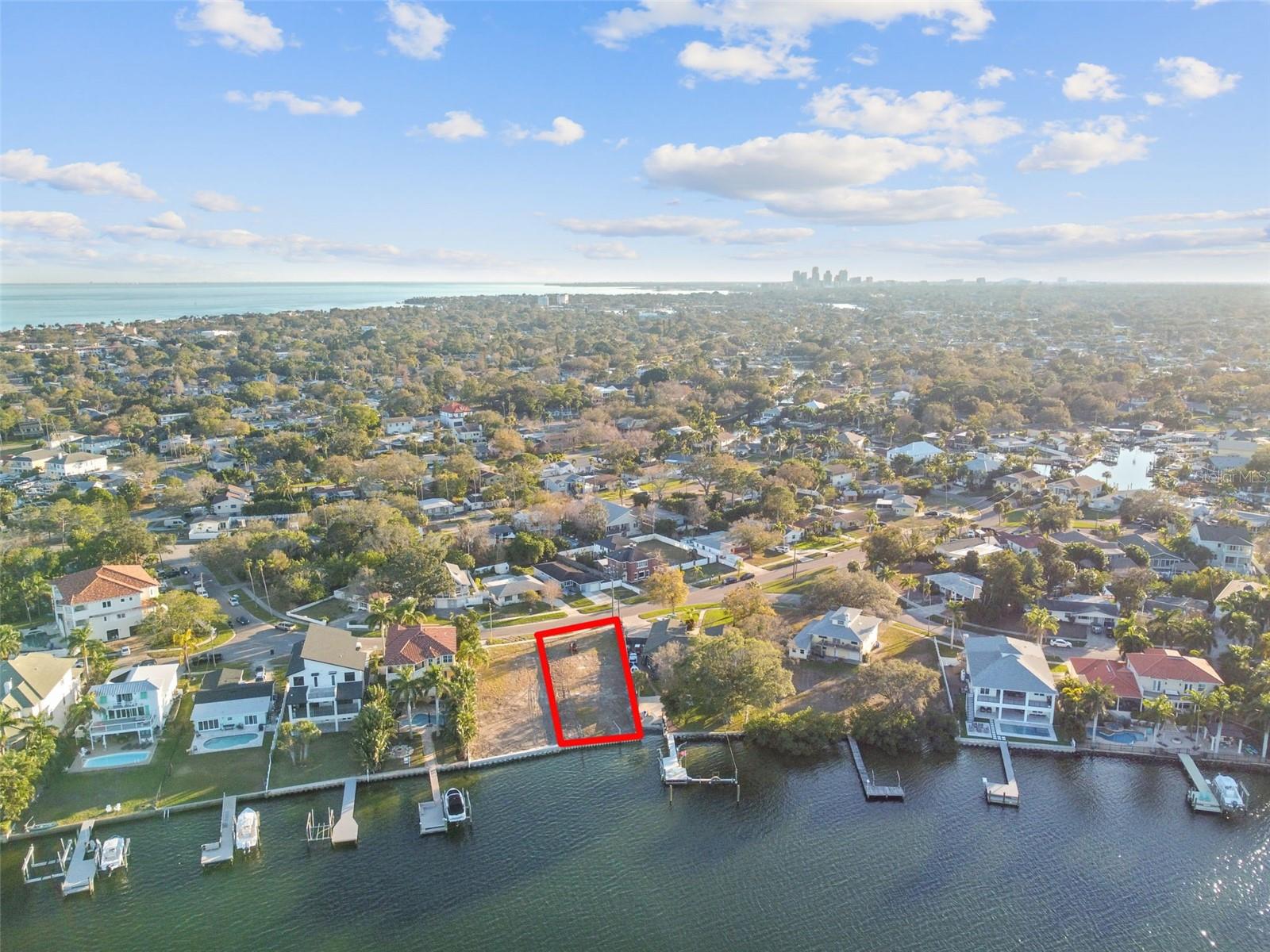 1835 BAYOU GRANDE BLVD NE, ST PETERSBURG, FL, 33703