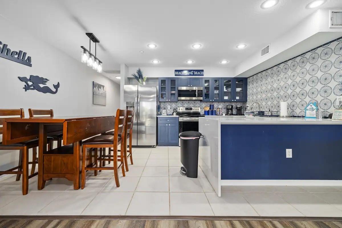 1412 GULF BLVD #103A, INDIAN ROCKS BEACH, FL, 33785