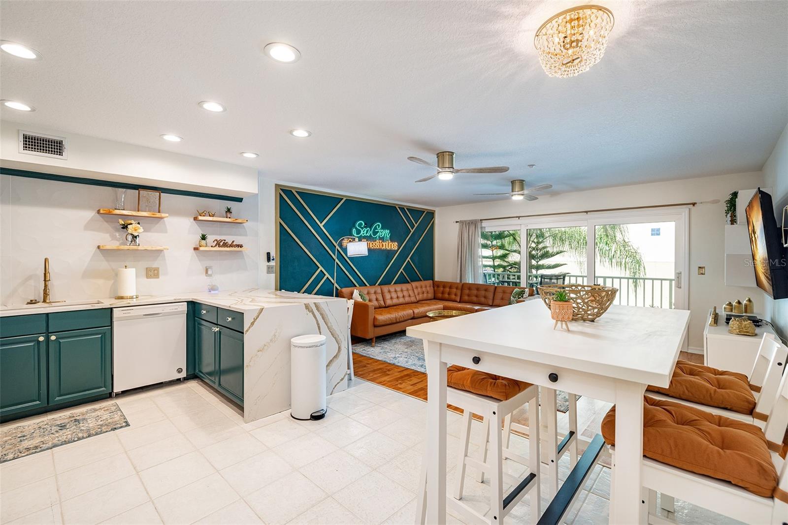 1500 GULF BLVD #103B, INDIAN ROCKS BEACH, FL, 33785