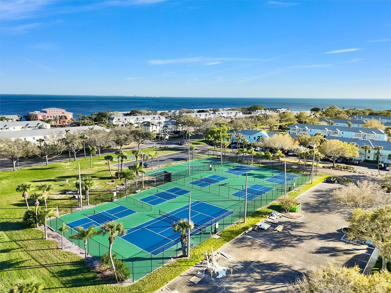 4740 BEACH DR SE #D, ST PETERSBURG, FL, 33705