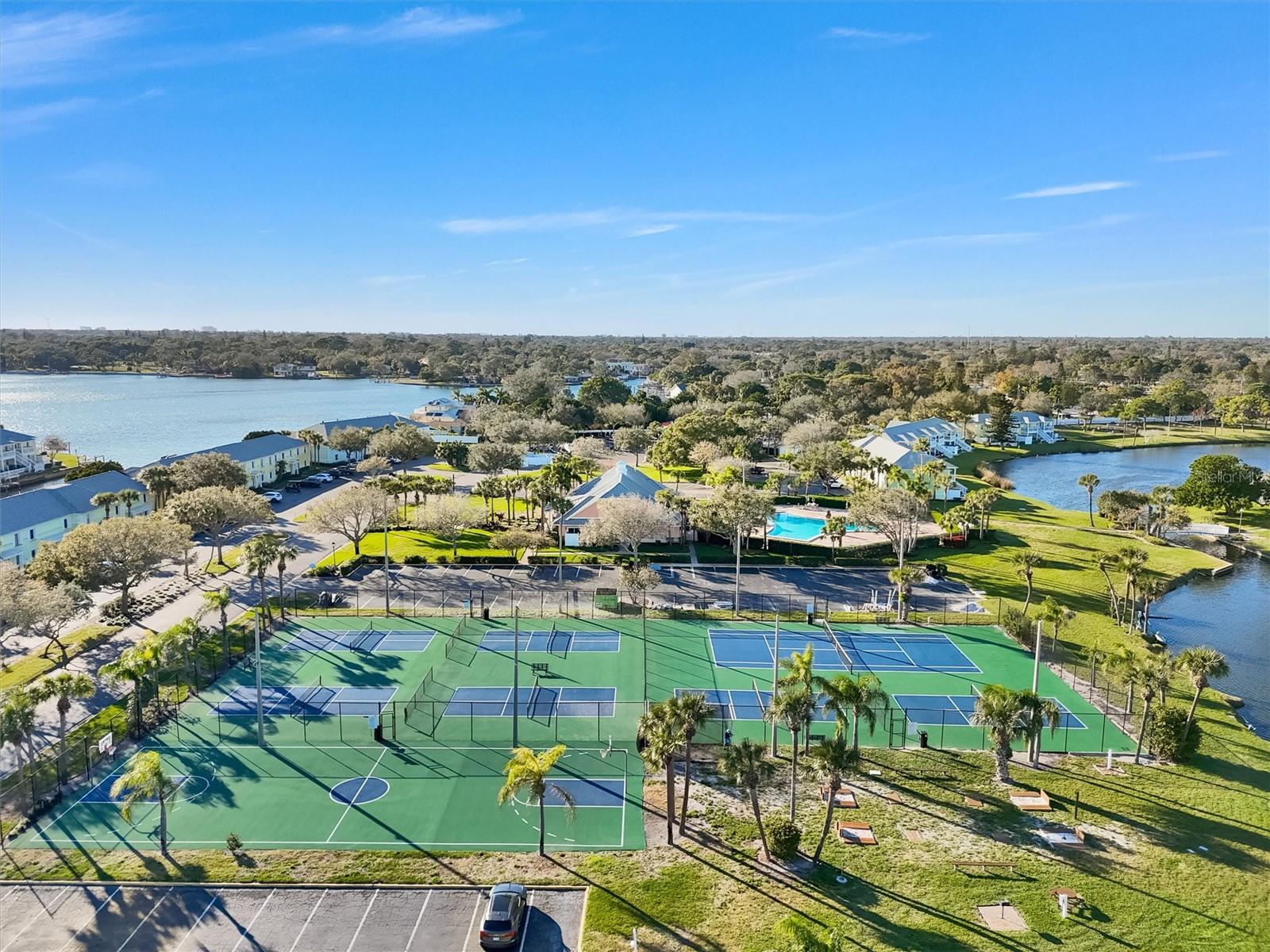 4740 BEACH DR SE #D, ST PETERSBURG, FL, 33705