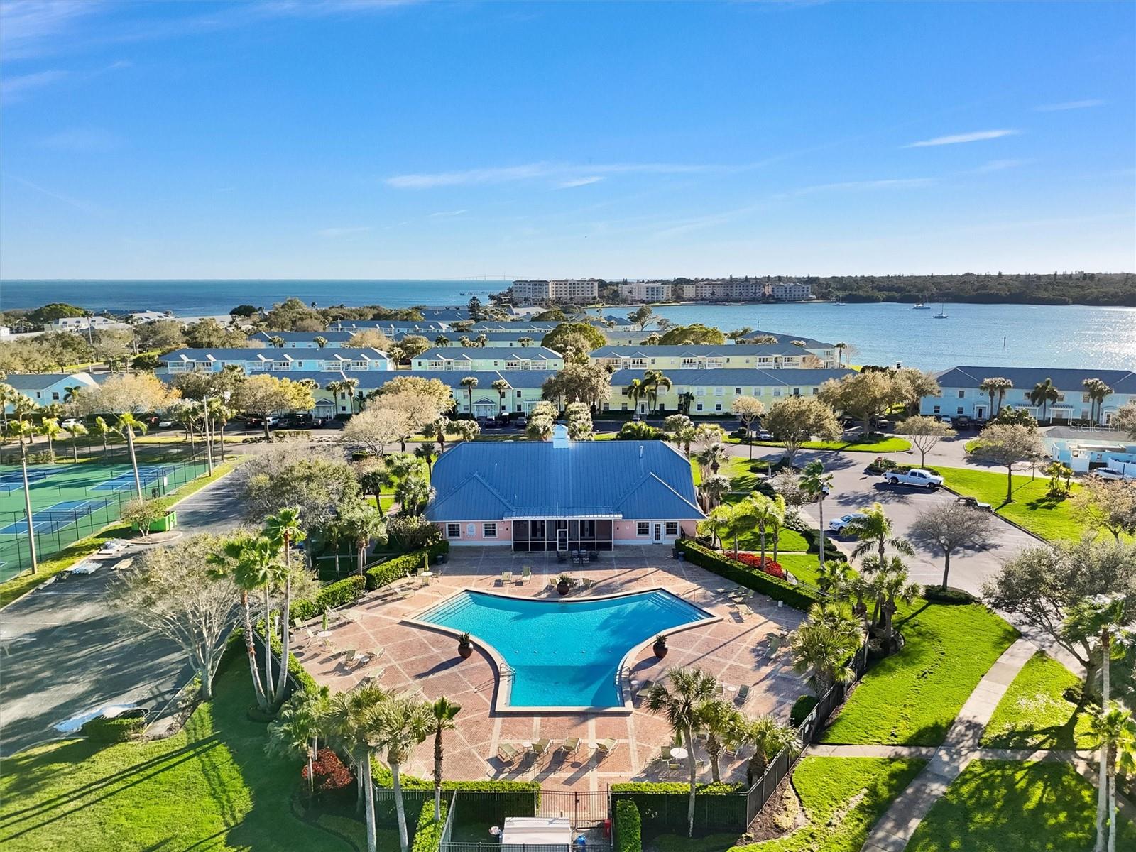4740 BEACH DR SE #D, ST PETERSBURG, FL, 33705