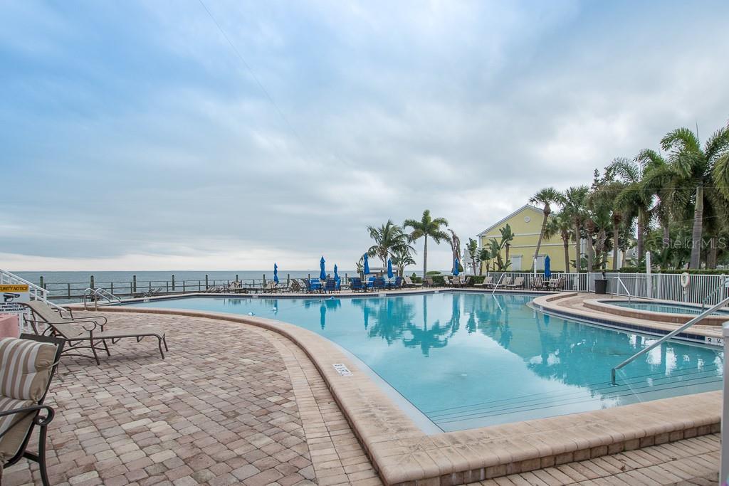 4740 BEACH DR SE #D, ST PETERSBURG, FL, 33705
