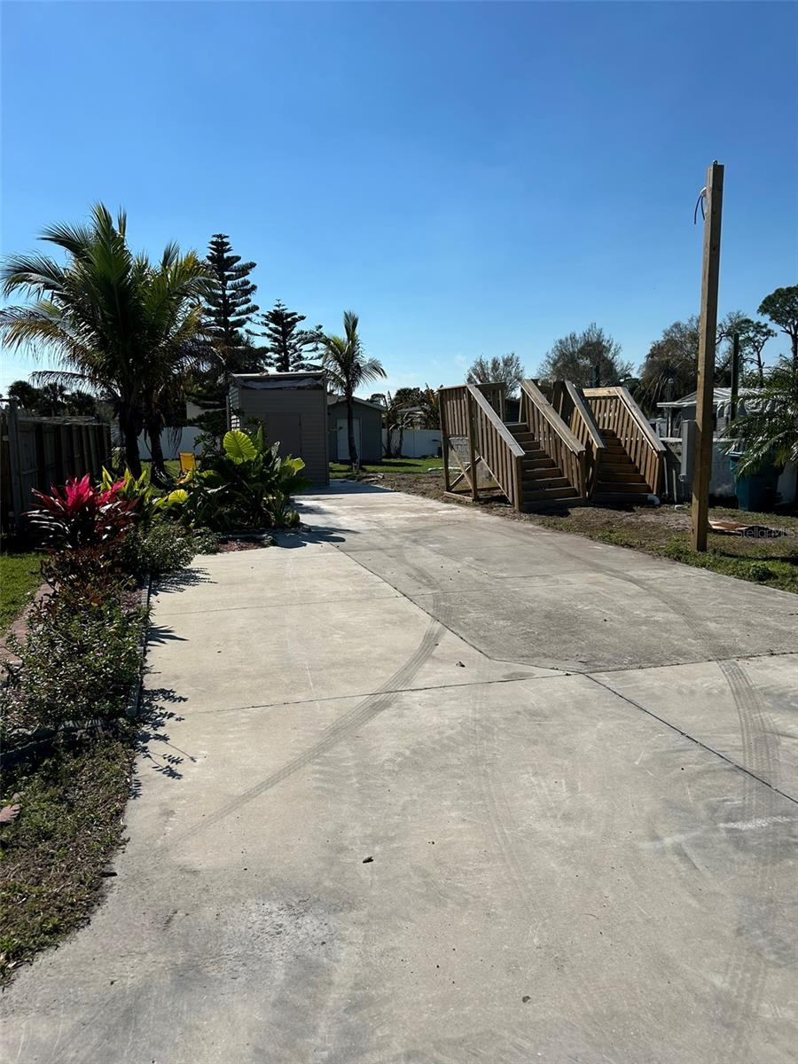 8237 ROBERT ST, ENGLEWOOD, FL, 34224