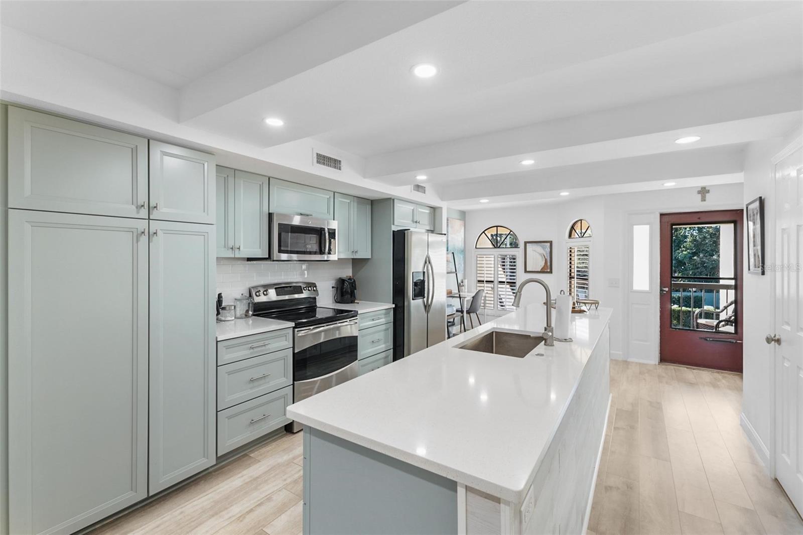 135 MARINA BAY DR, NEW SMYRNA BEACH, FL, 32169