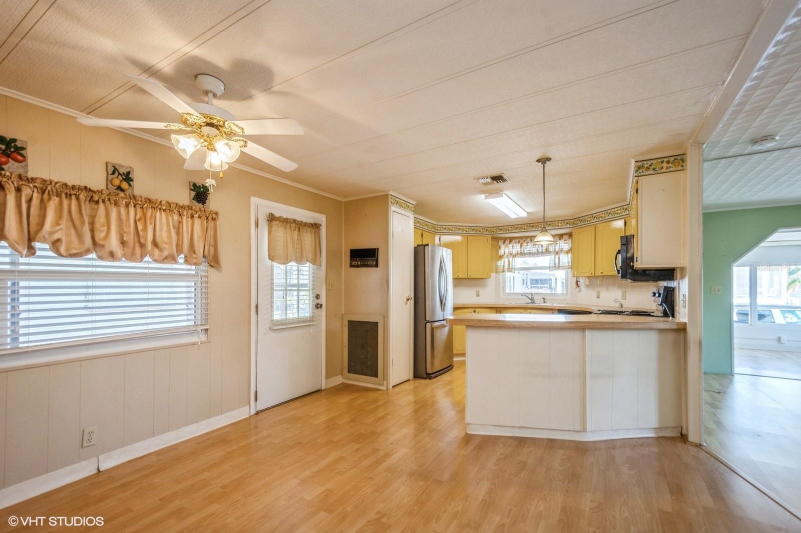 93 PELICAN DR N, OLDSMAR, FL, 34677