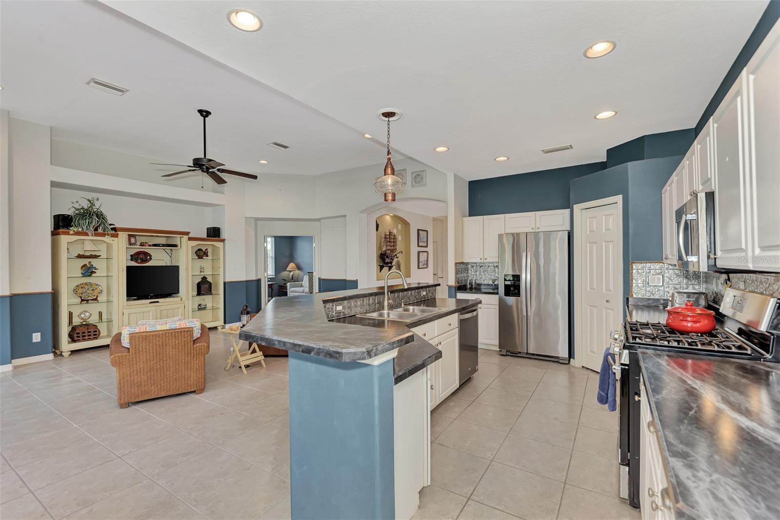 5674 BLUE HERON CIR, NORTH PORT, FL, 34287