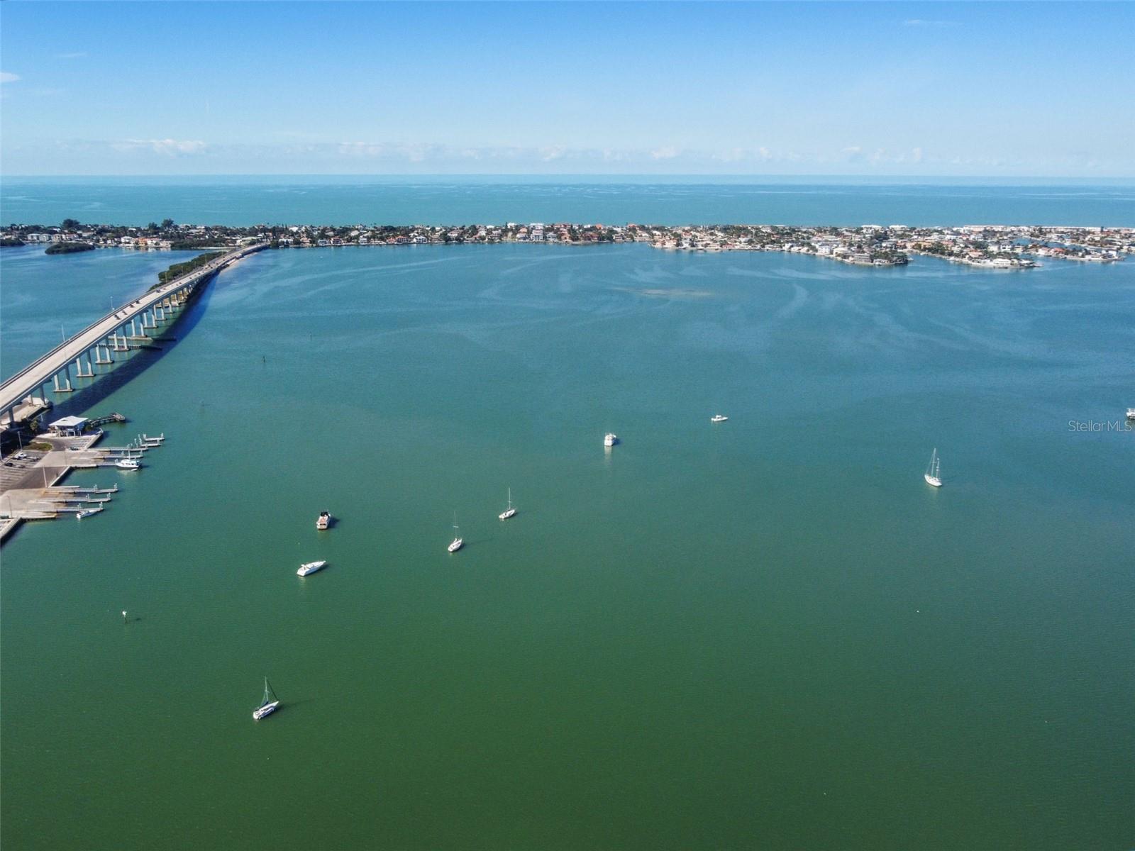 100 BLUFF VIEW DR #607A, BELLEAIR BLUFFS, FL, 33770