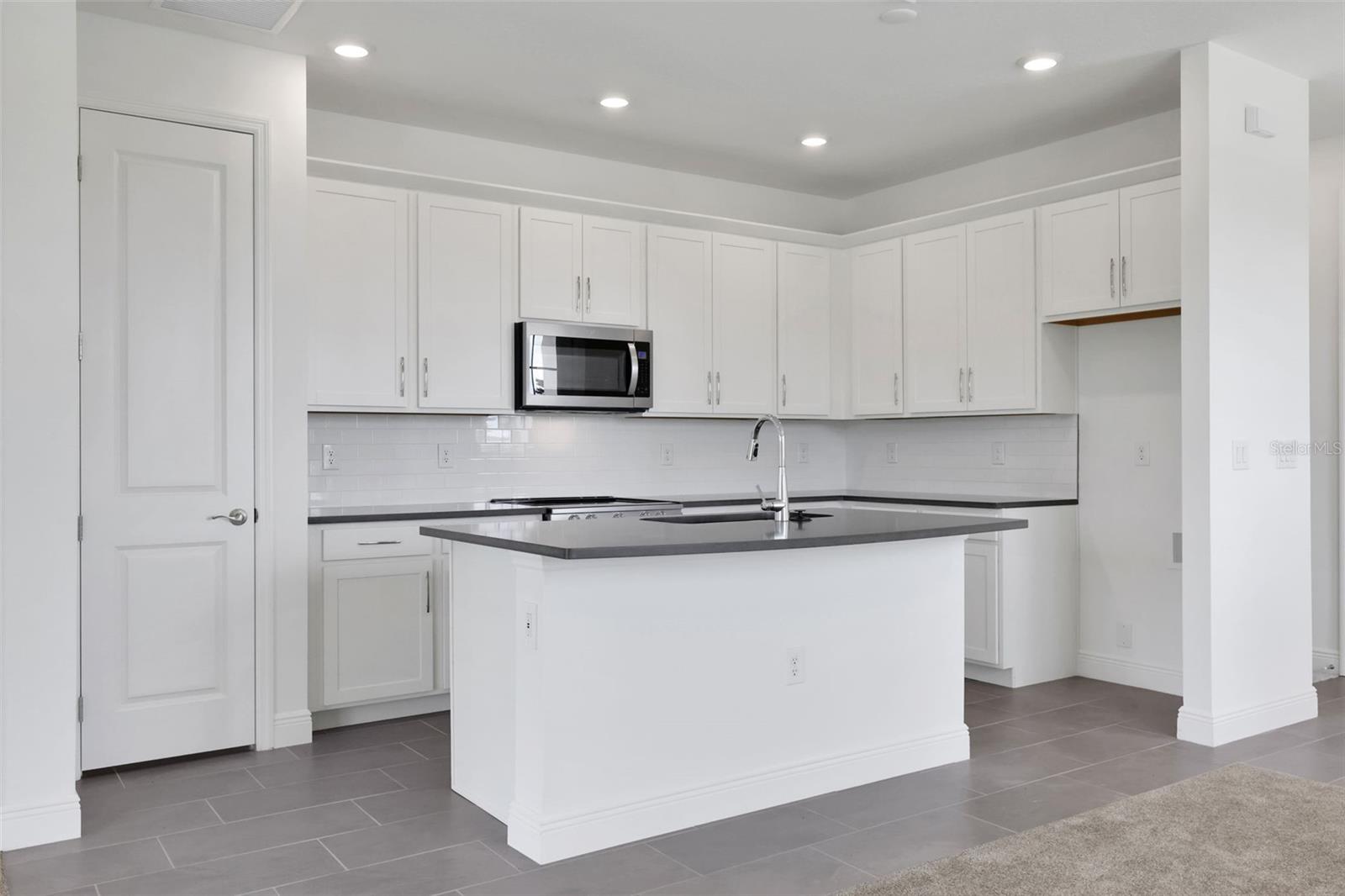 9105 GULF HAVEN DR, PARRISH, FL, 34219