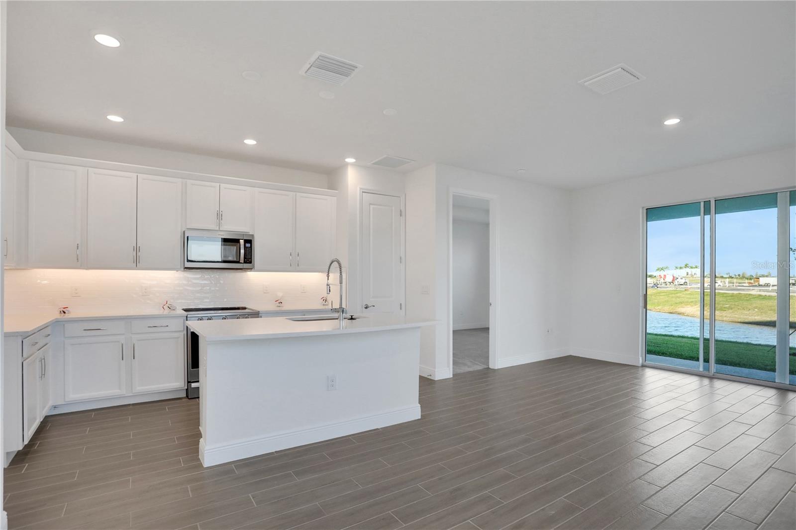 9136 GULF HAVEN DR, PARRISH, FL, 34219