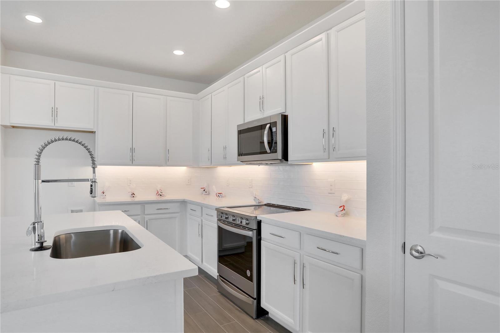 9136 GULF HAVEN DR, PARRISH, FL, 34219