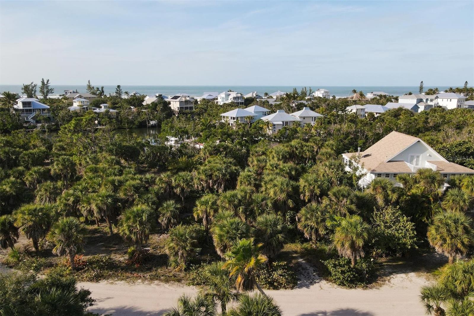 21 BAYSHORE CIR, PLACIDA, FL, 33946