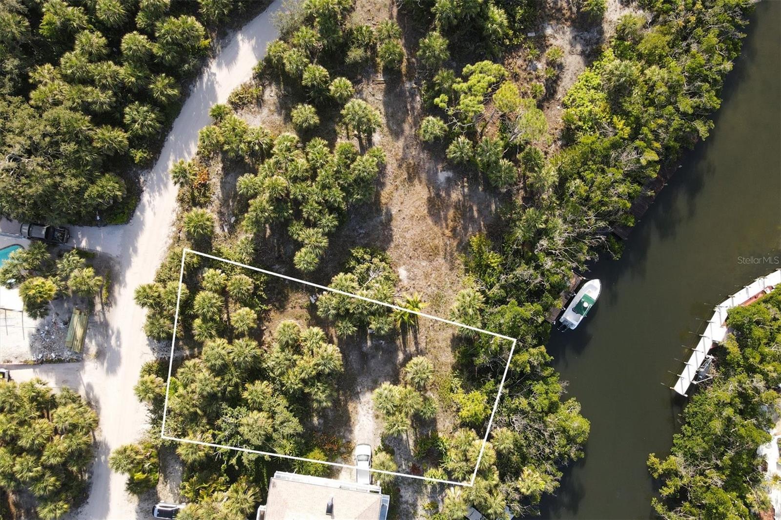 21 BAYSHORE CIR, PLACIDA, FL, 33946