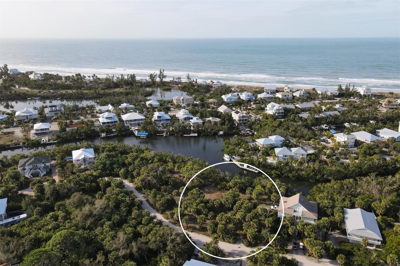 21 BAYSHORE CIR, PLACIDA, FL, 33946