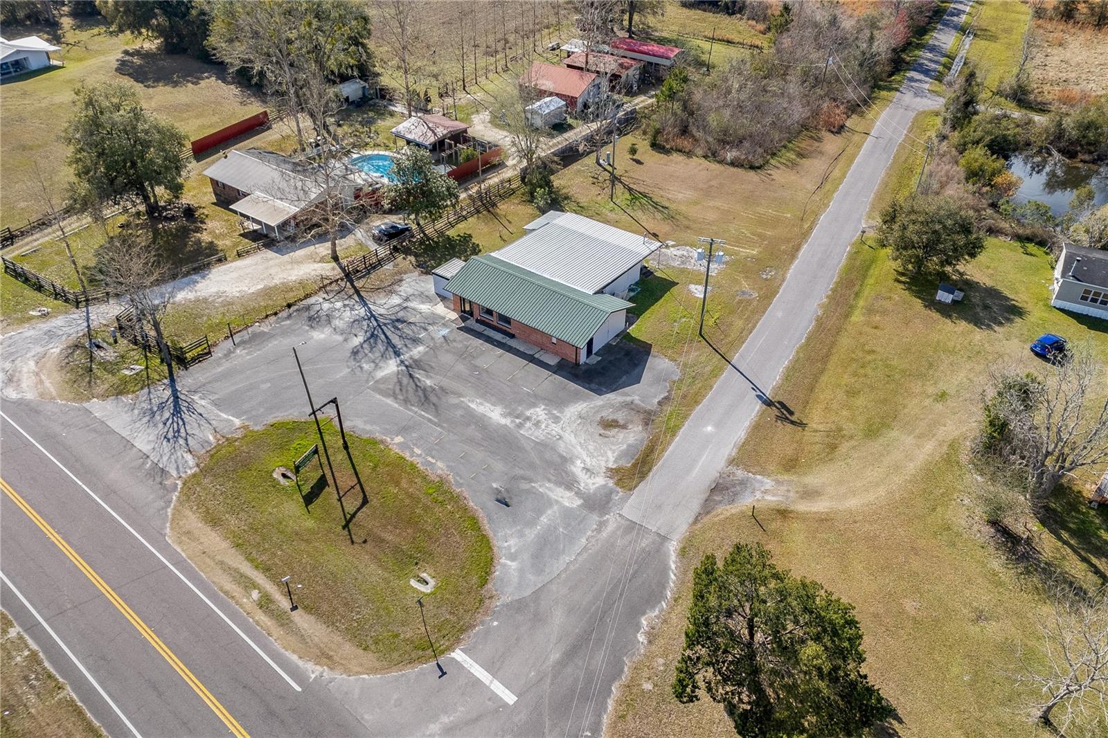 8593 S COUNTY ROAD 231, LAKE BUTLER, FL, 32054