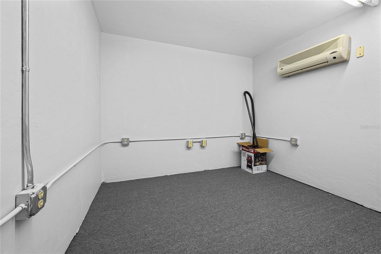 8593 S COUNTY ROAD 231, LAKE BUTLER, FL, 32054