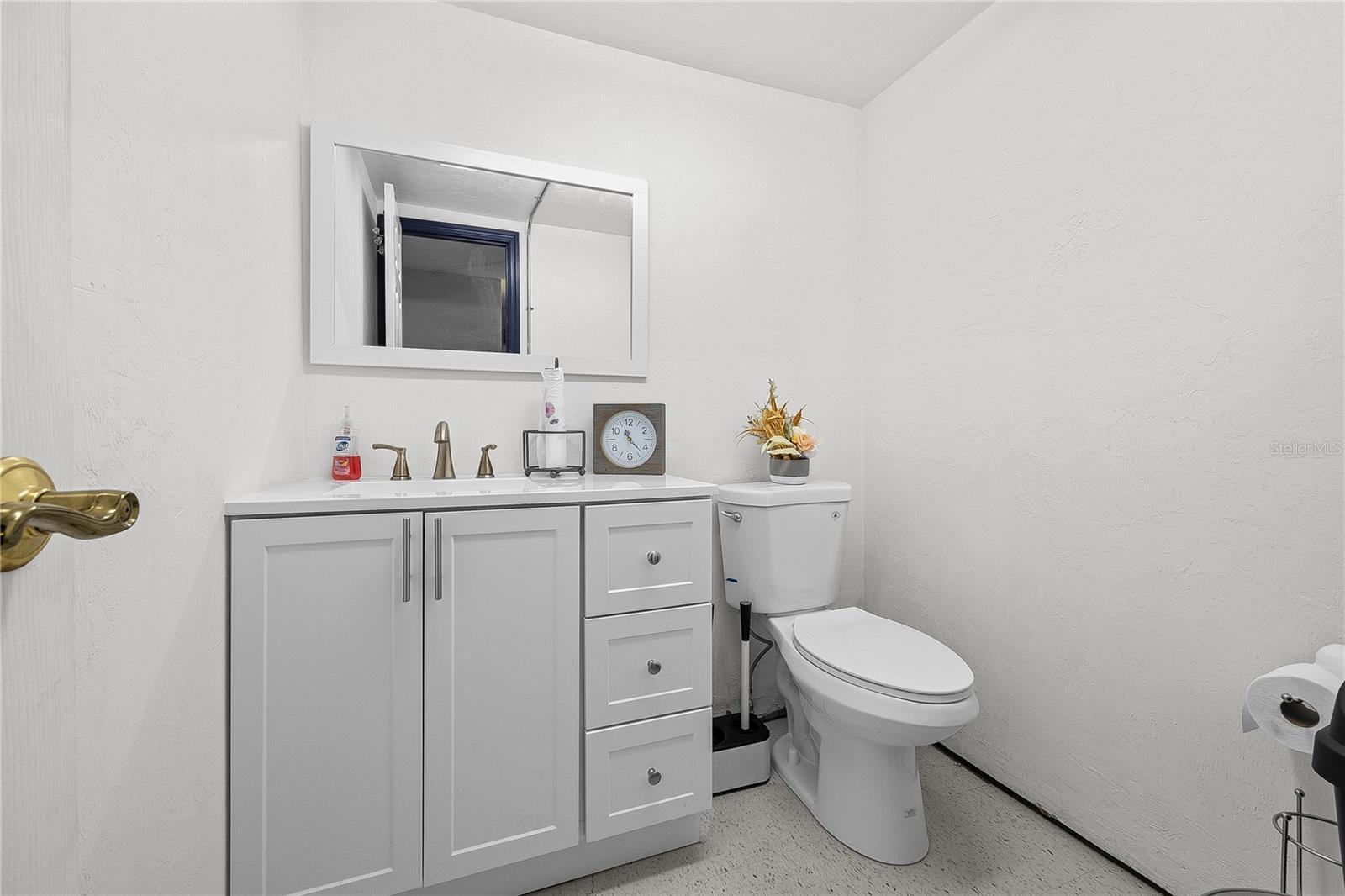 8593 S COUNTY ROAD 231, LAKE BUTLER, FL, 32054