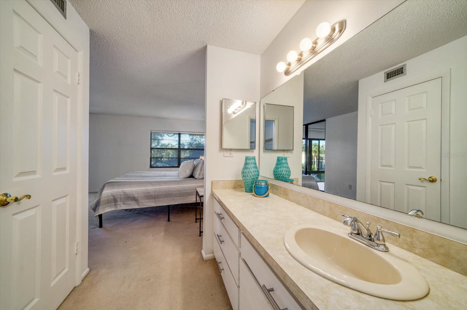 12300 VONN RD #2202, LARGO, FL, 33774