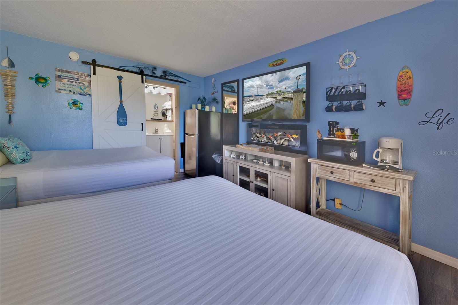 7150 N TAMIAMI TRL #S-606, SARASOTA, FL, 34243