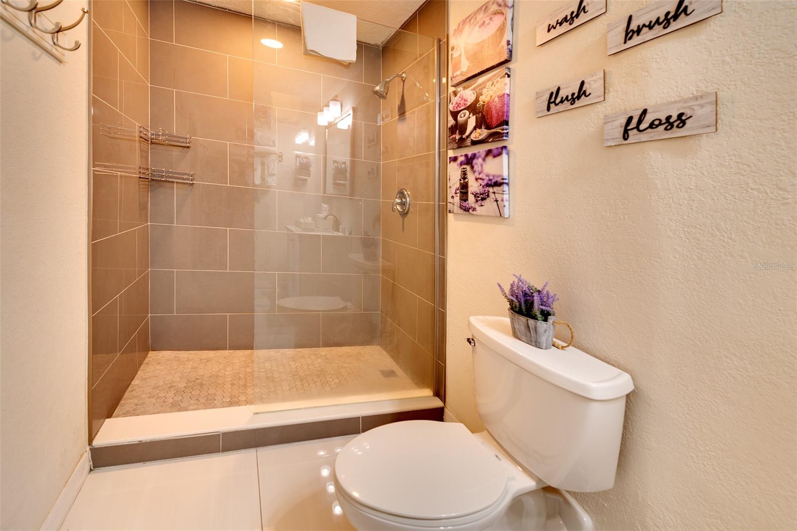 7150 N TAMIAMI TRL #S-606, SARASOTA, FL, 34243
