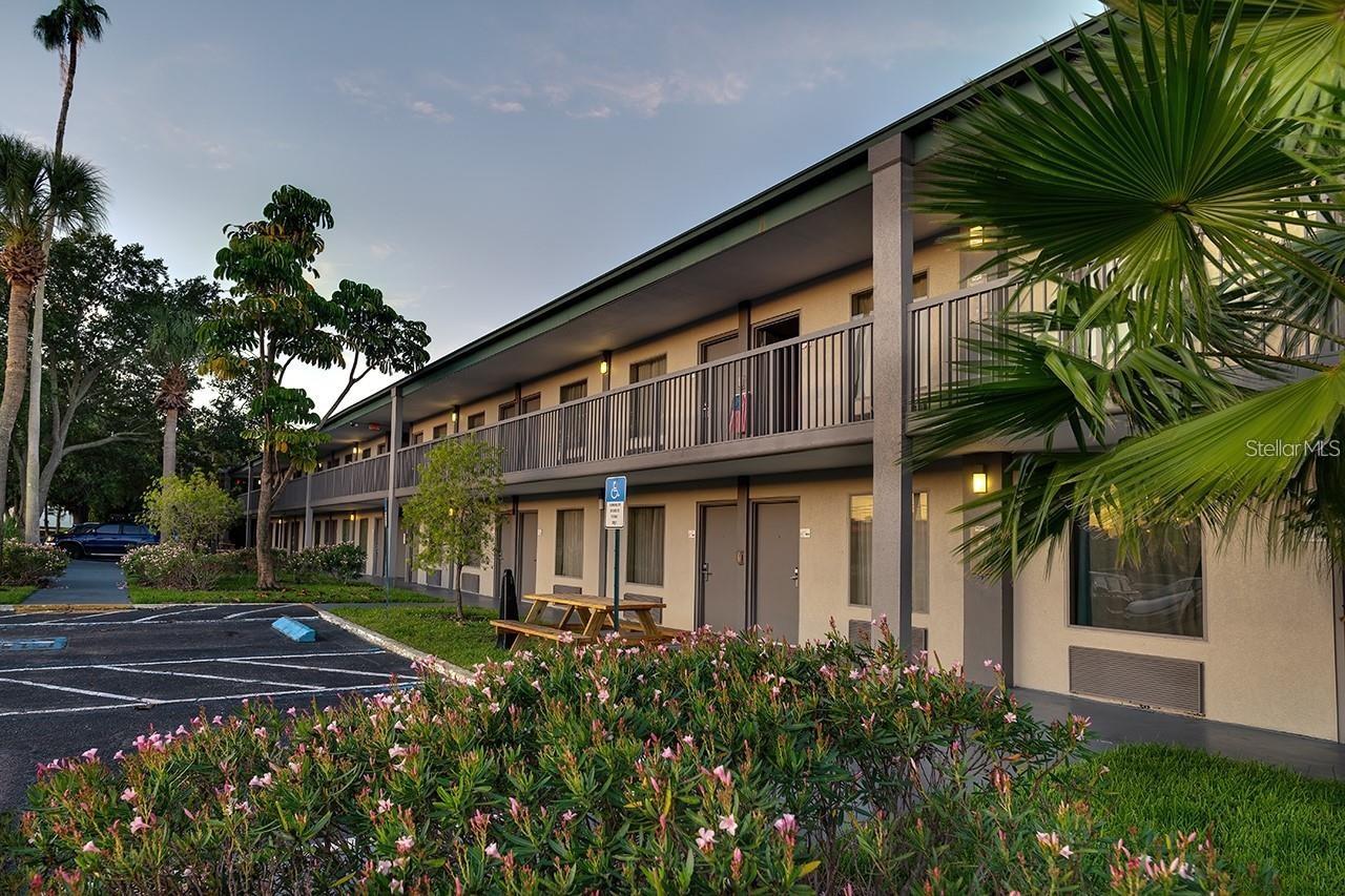 7150 N TAMIAMI TRL #S-606, SARASOTA, FL, 34243