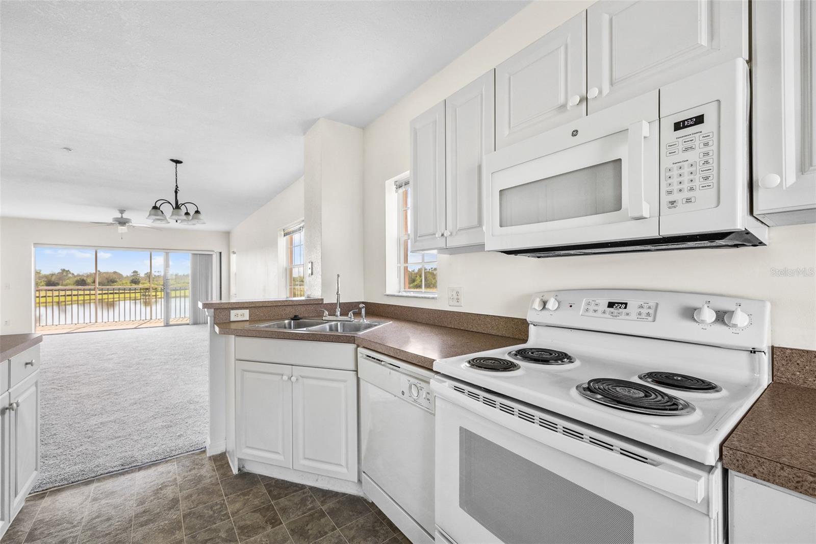 2120 HERON LAKE DR #208, PUNTA GORDA, FL, 33983