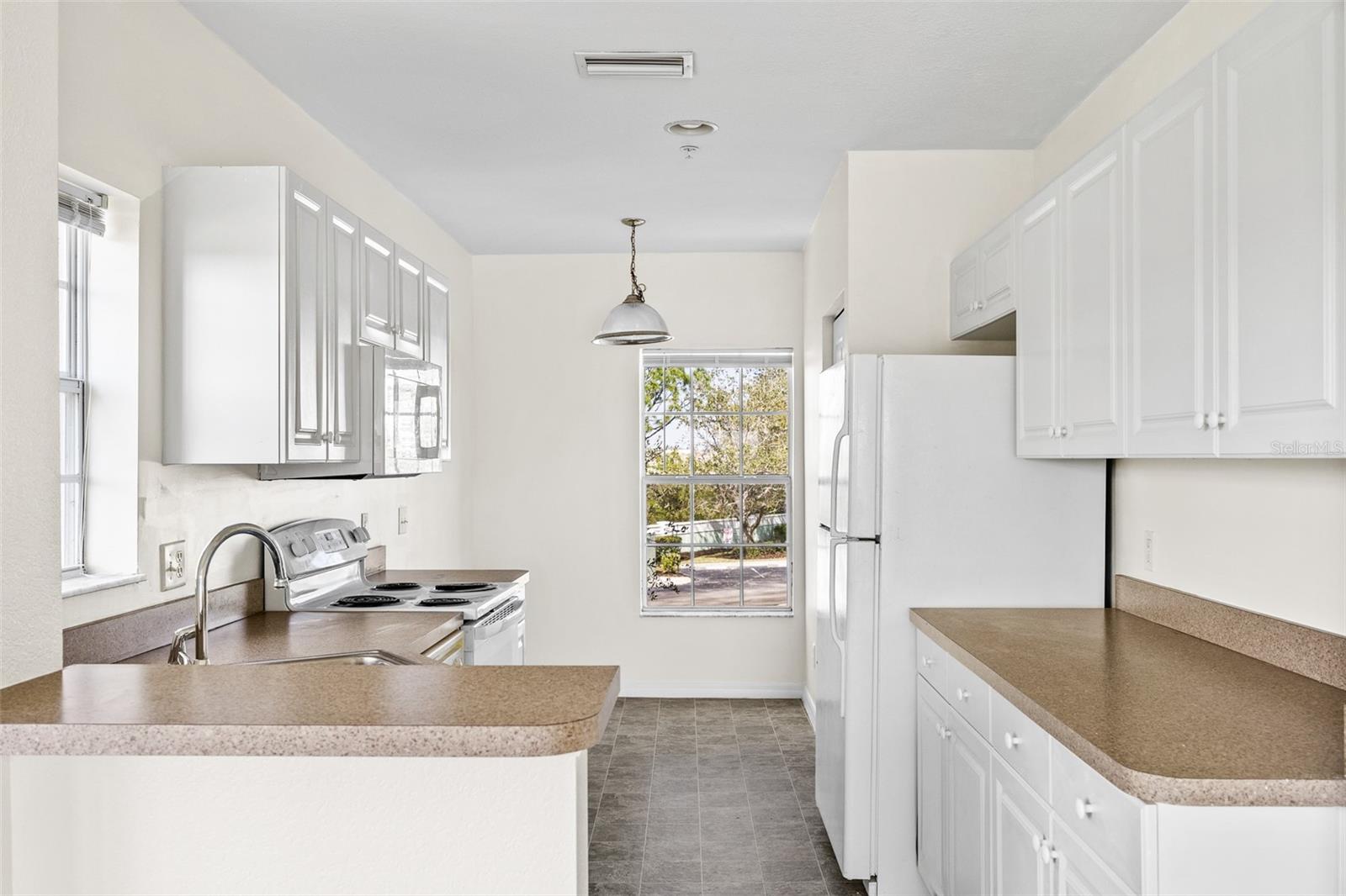 2120 HERON LAKE DR #208, PUNTA GORDA, FL, 33983