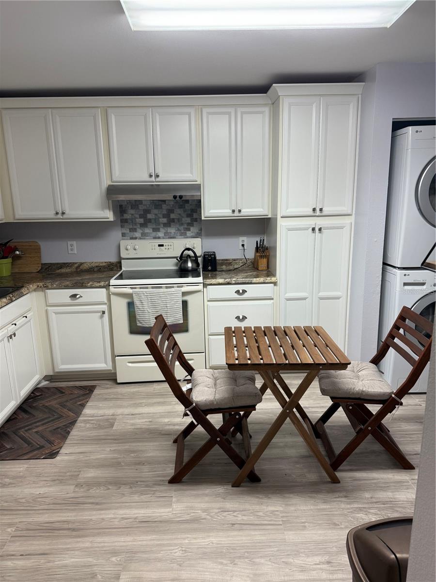 108 PINEHURST DR, BRADENTON, FL, 34210