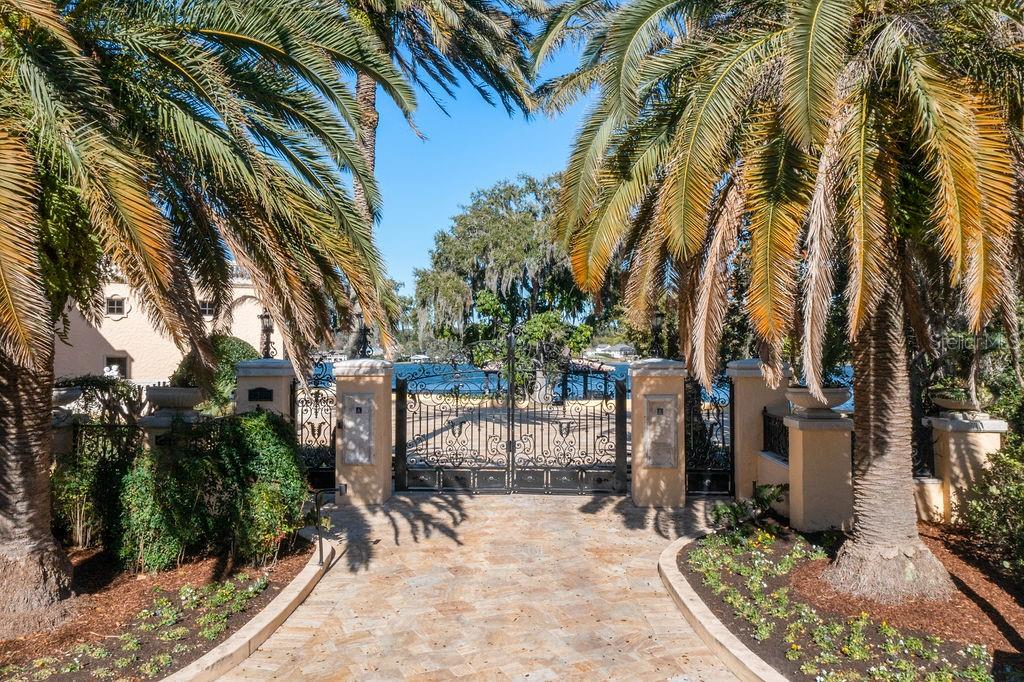 4200 DOWN POINT LN, WINDERMERE, FL, 34786
