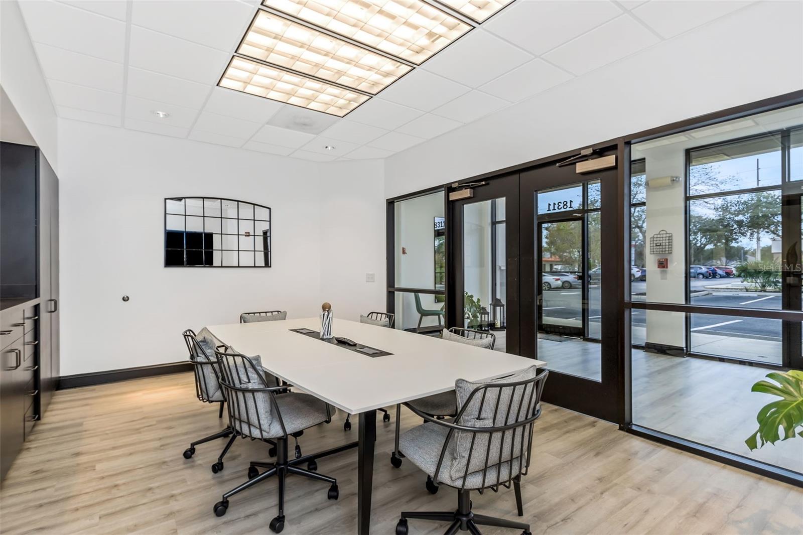 18311 N US HIGHWAY 41, LUTZ, FL, 33549