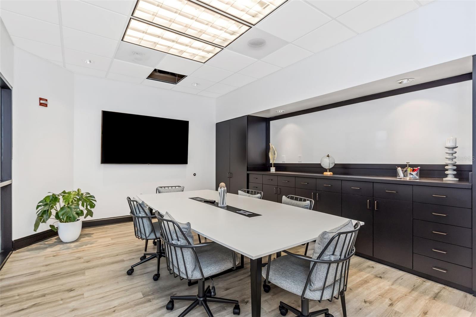 18311 N US HIGHWAY 41, LUTZ, FL, 33549