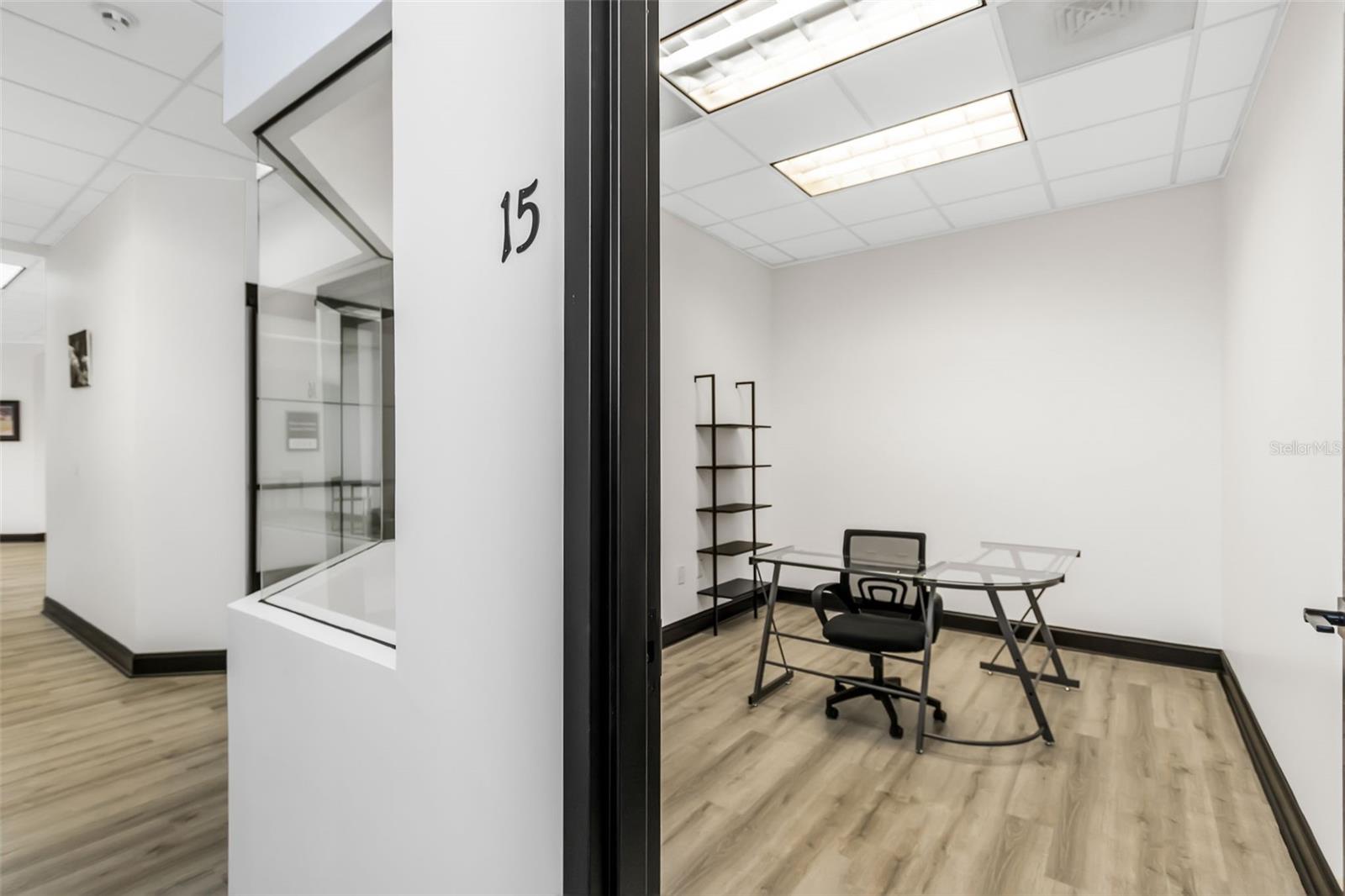 18311 N US HIGHWAY 41, LUTZ, FL, 33549