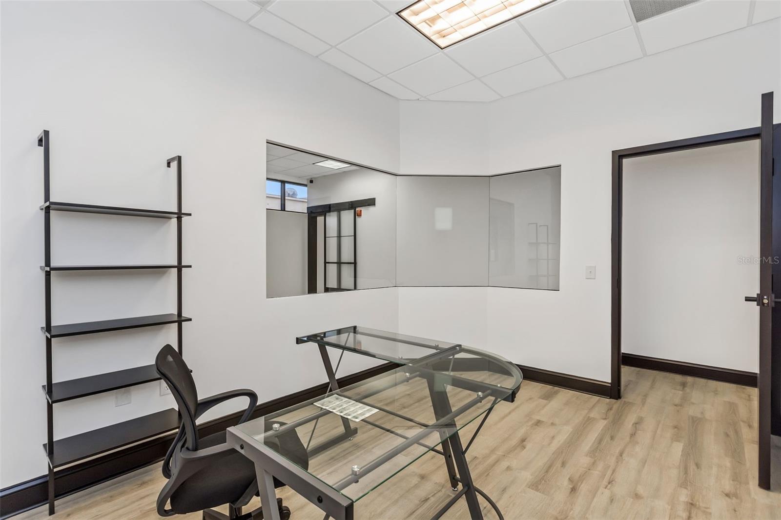 18311 N US HIGHWAY 41, LUTZ, FL, 33549