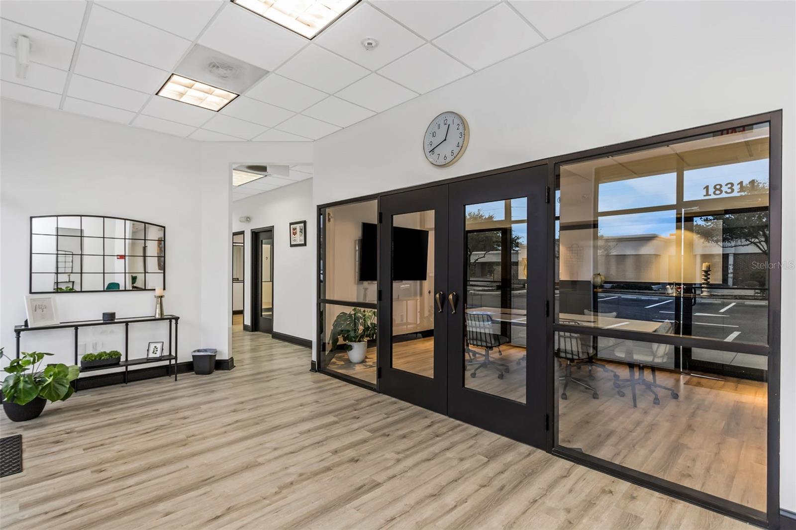 18311 N US HIGHWAY 41, LUTZ, FL, 33549