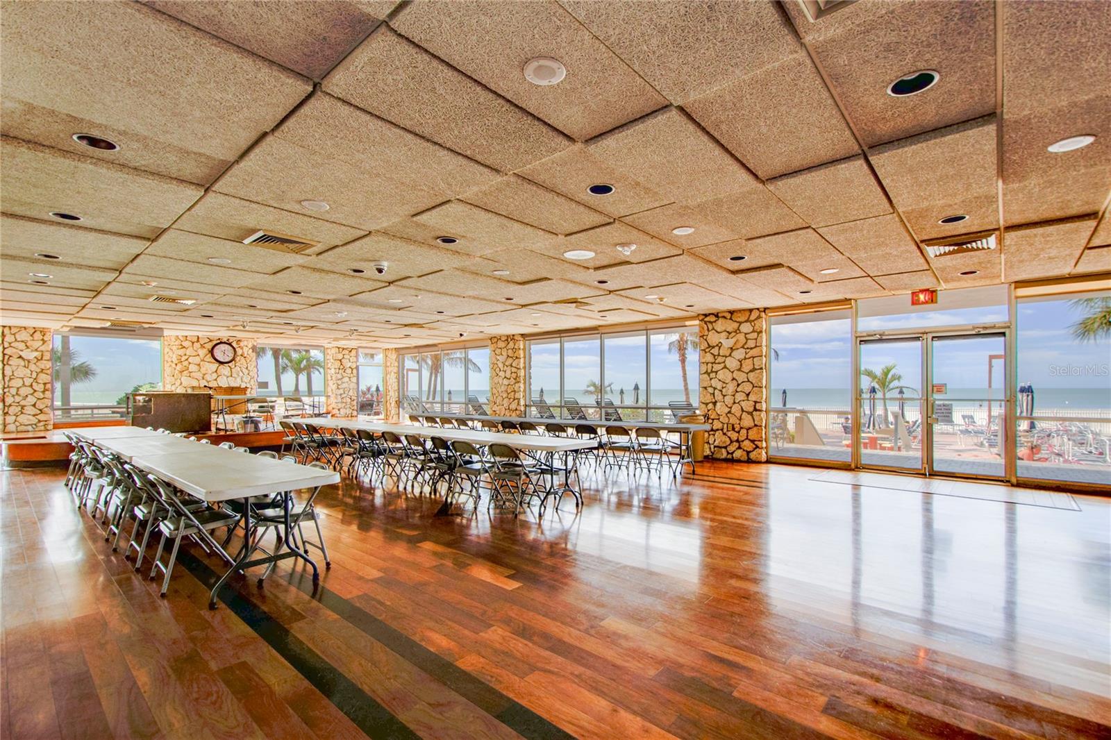17920 GULF BLVD #1401, REDINGTON SHORES, FL, 33708