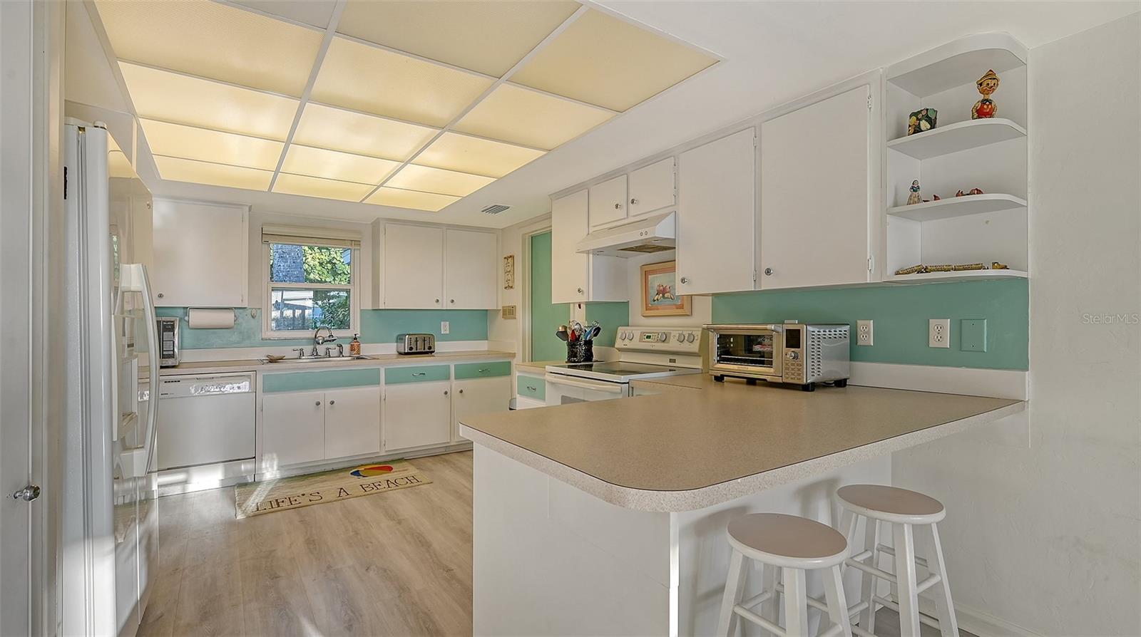 406 S CASEY KEY RD, NOKOMIS, FL, 34275