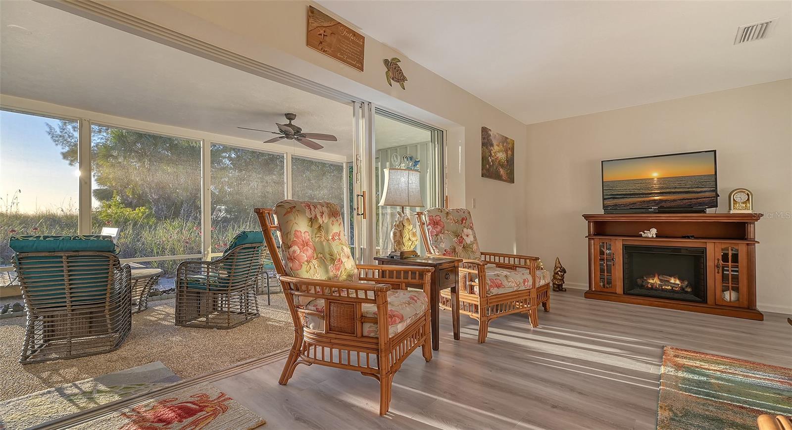 406 S CASEY KEY RD, NOKOMIS, FL, 34275