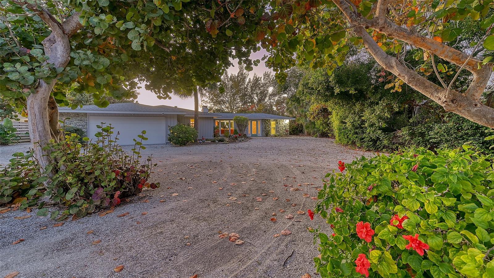 406 S CASEY KEY RD, NOKOMIS, FL, 34275