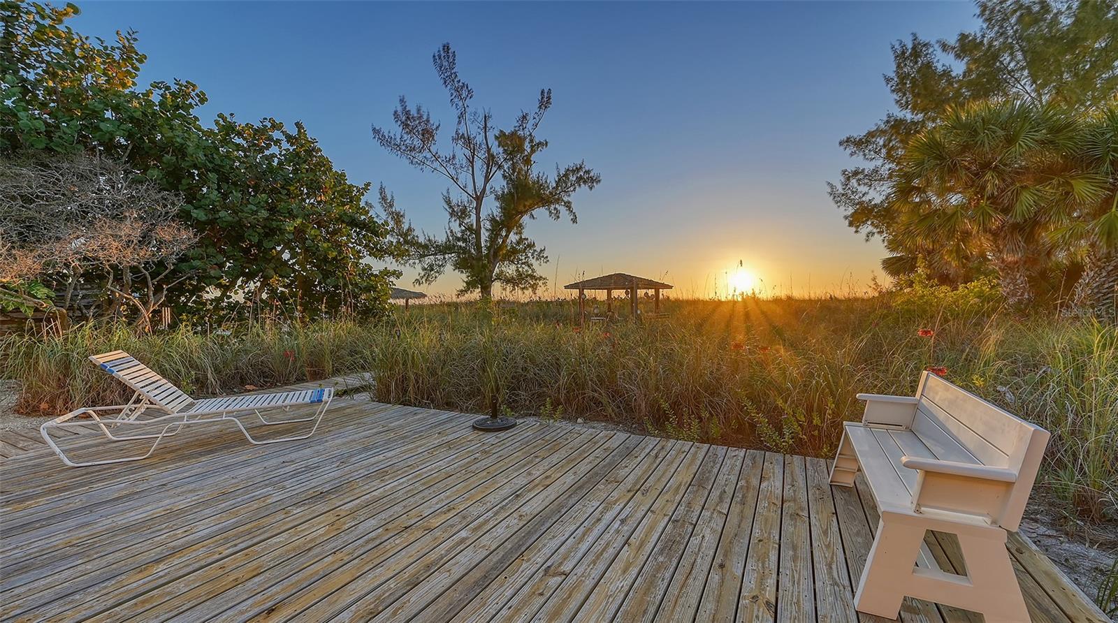 406 S CASEY KEY RD, NOKOMIS, FL, 34275