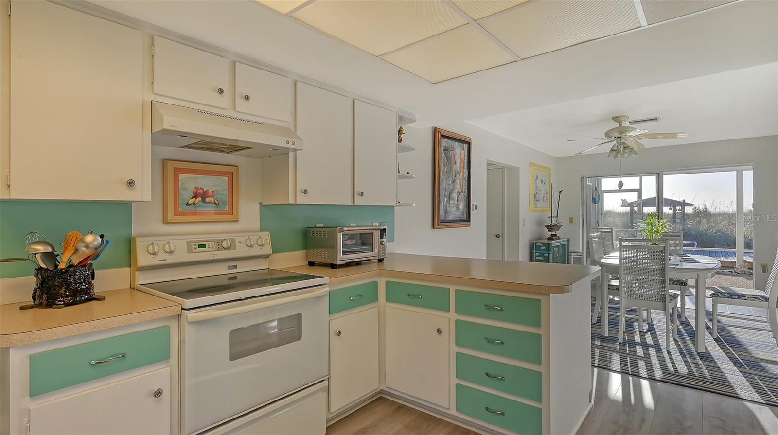 406 S CASEY KEY RD, NOKOMIS, FL, 34275