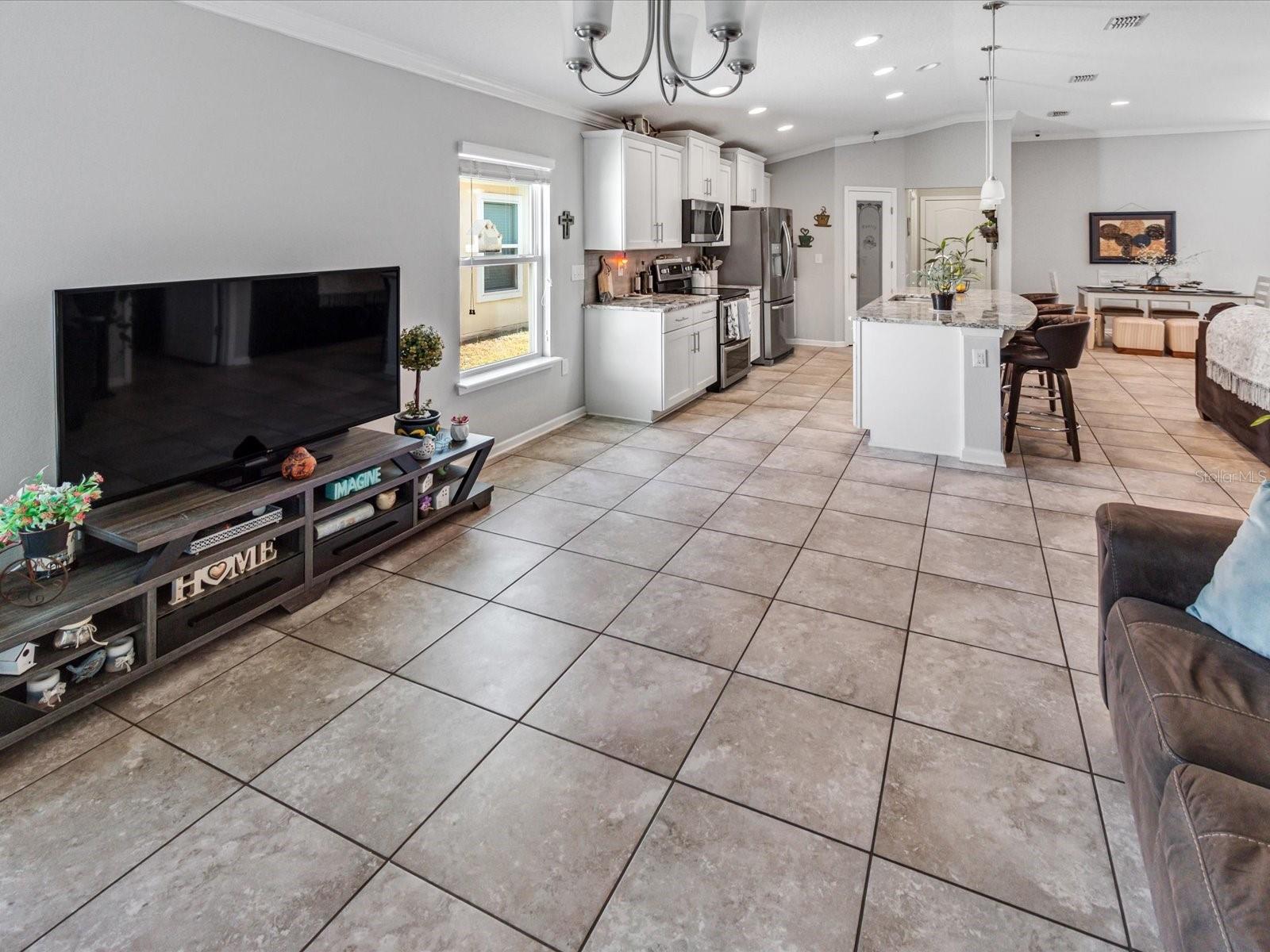 143 N COOPERS HAWK WAY, PALM COAST, FL, 32164