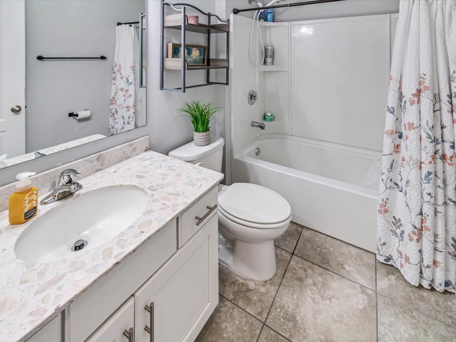 143 N COOPERS HAWK WAY, PALM COAST, FL, 32164