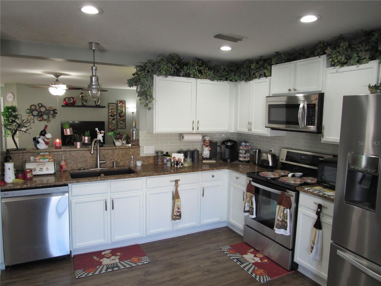 2608 WHITEWOOD ROAD, MULBERRY, FL, 33860