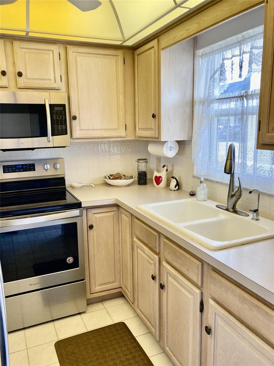 103 47TH AVENUE DR W #180, BRADENTON, FL, 34207