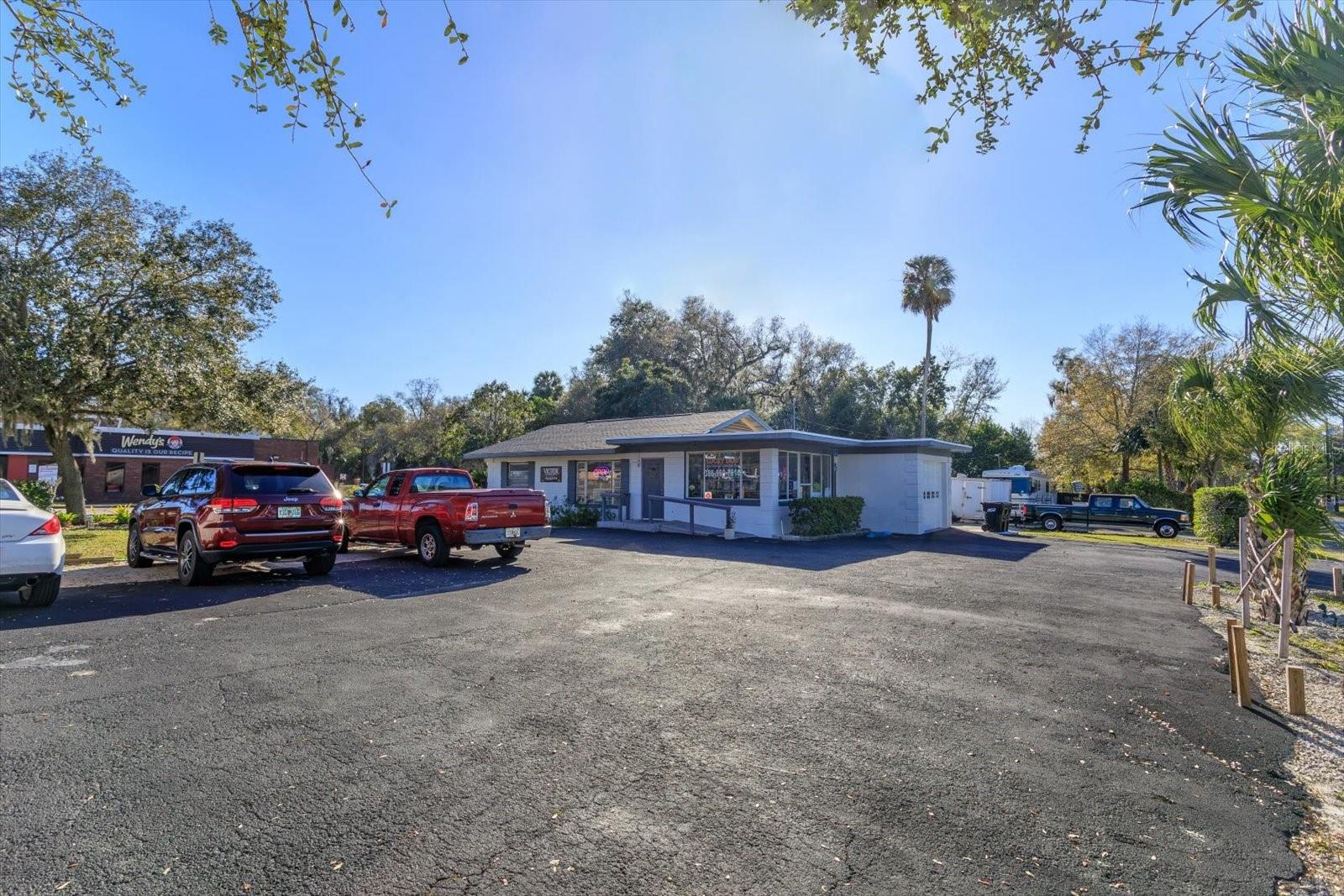 1933 S VOLUSIA AVE, ORANGE CITY, FL, 32763